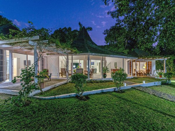 Jamaica Home 960844
