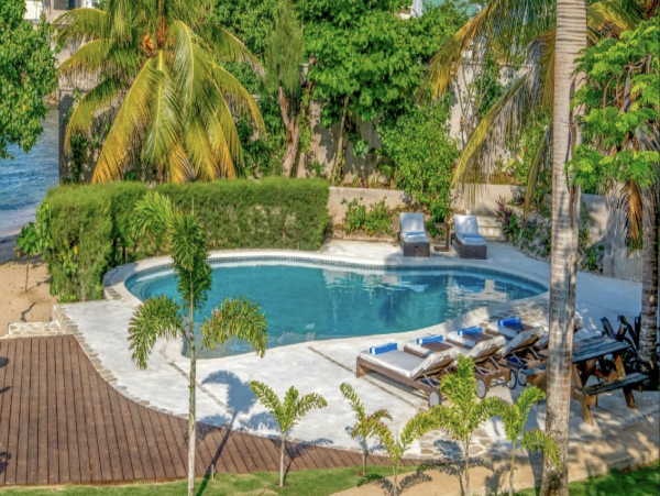 Jamaica Home 960846
