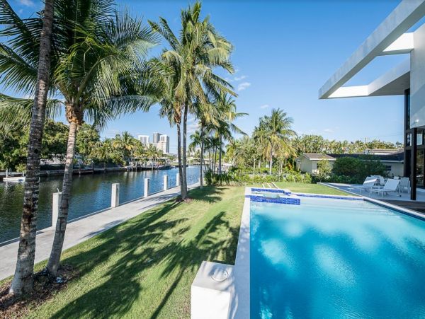 Presenting this Luxury Miami Home Away From Home
