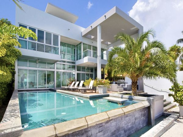 Miami Venetian Islands Luxury Villas - Biscayne Bay Waterfront Accommodation