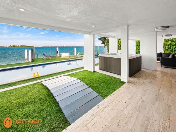 Miami Beach Home 960870