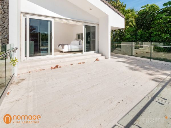 Miami Beach Home 960870