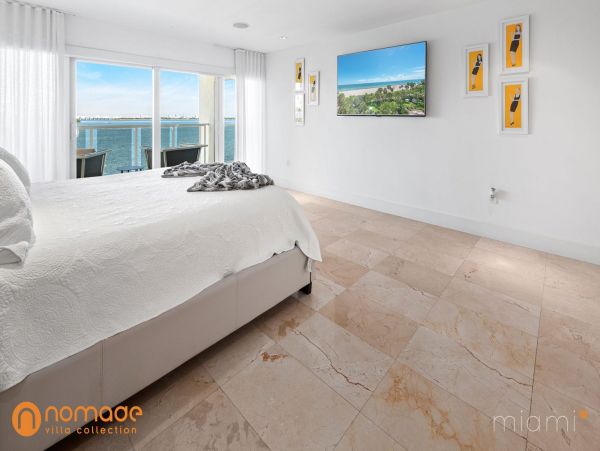 Miami Beach Home 960870