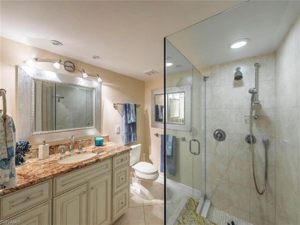 Stunning Naples Amazing Vacation Condo
