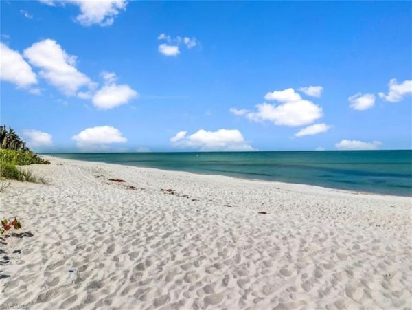 Stunning Naples Amazing Vacation Condo