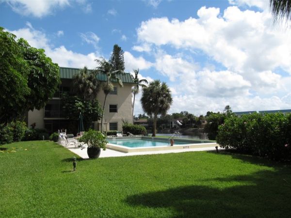 Naples Condo 960887