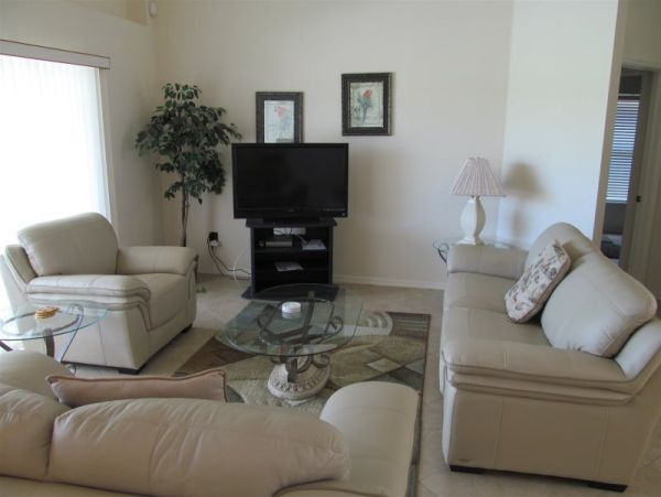 Naples Home 960890
