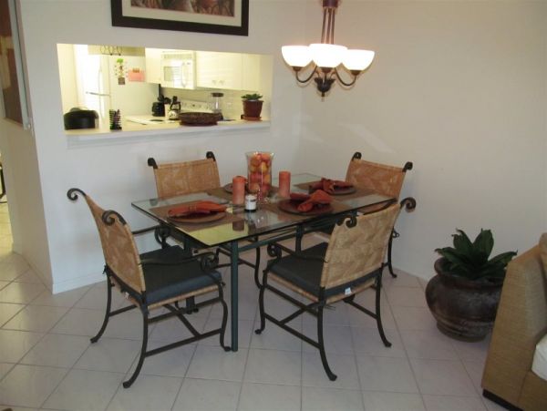 Naples Condo 960892