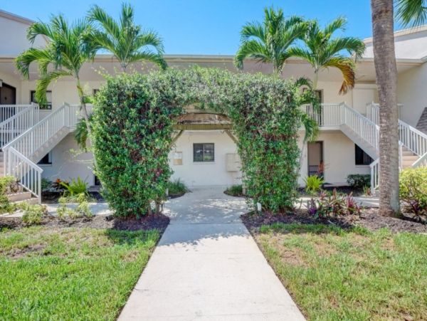 North Naples Vacation Condo Three Bedroom