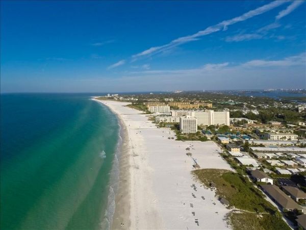 Siesta Key Vacation Condo Sleeps 5 Guests