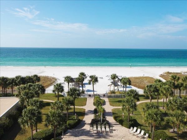 Siesta Key Vacation Condo Sleeps 5 Guests