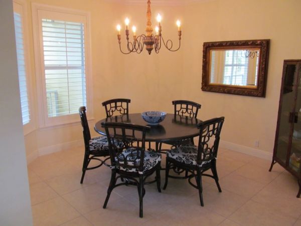 Olde Naples sleeps 10! Private community