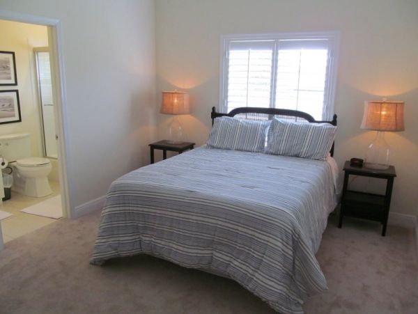Olde Naples sleeps 10! Private community