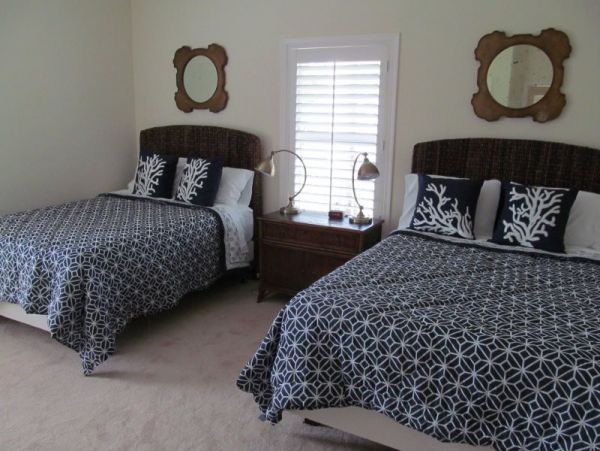 Olde Naples sleeps 10! Private community