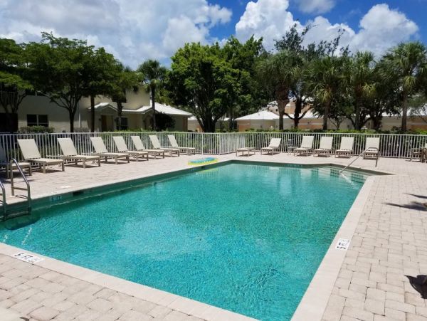 Naples Condo 960914