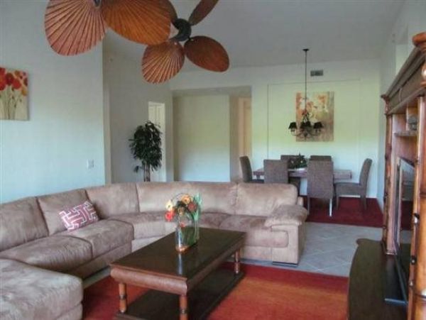 Naples Vacation Home Sleeps 6 Guests