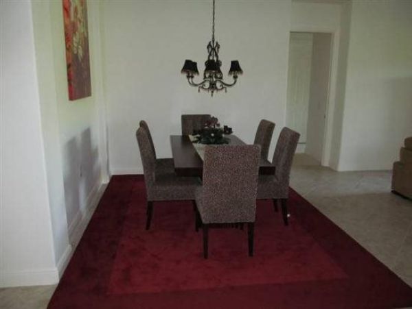 Naples Vacation Home Sleeps 6 Guests