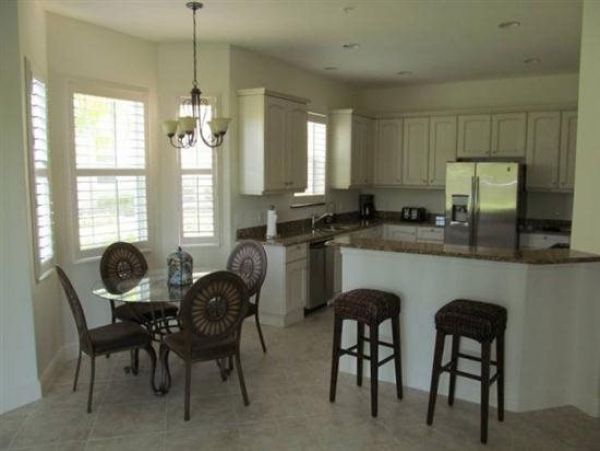 Naples Vacation Home Sleeps 6 Guests