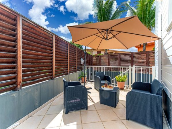 Martinique Home 960924