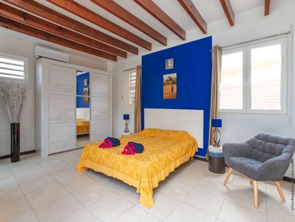 Martinique Home 960924