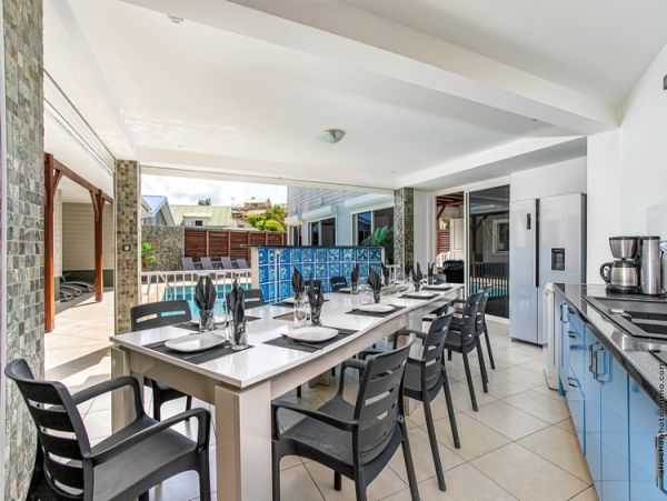 Martinique Home 960924