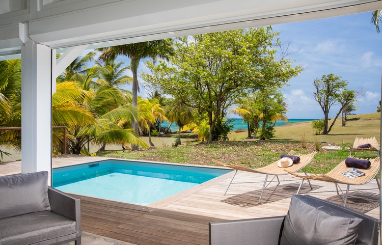 Martinique Home 960930