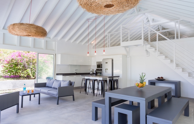 Martinique Home 960930