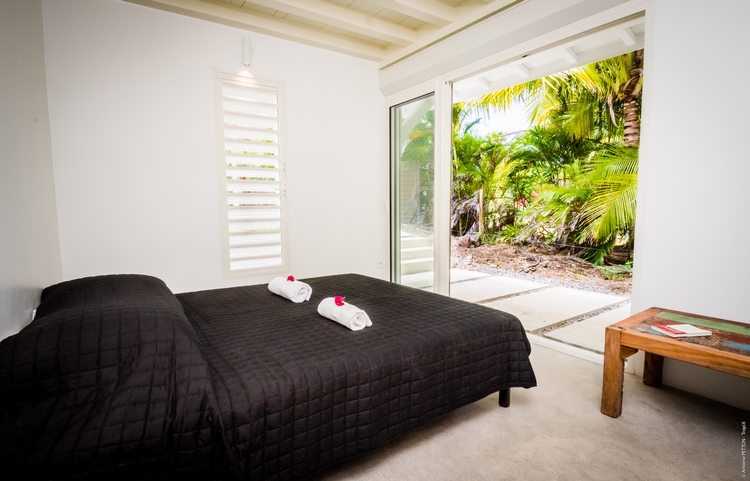 Martinique Home 960930