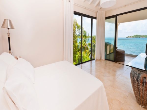 Martinique Home 960935