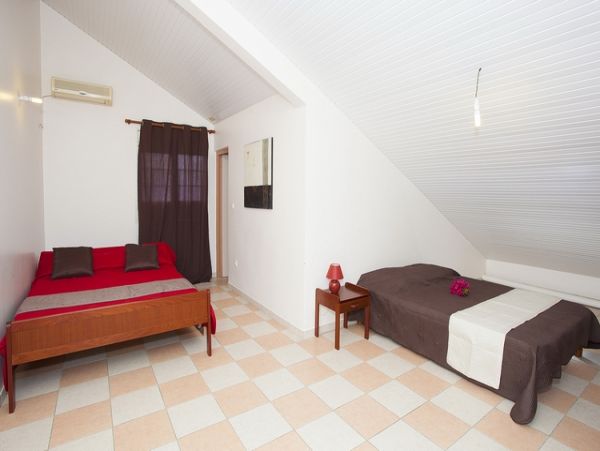 Martinique Home 960941
