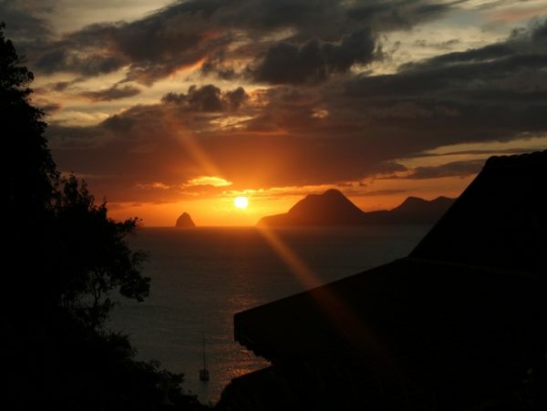 Martinique Home 960942