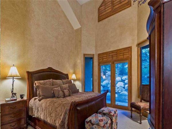 Arrowhead Mountain View Four Bedroom Rental Home