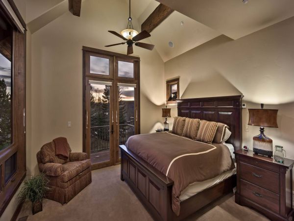 Steamboat Springs 6 Bedroom Home Ski Shuttle
