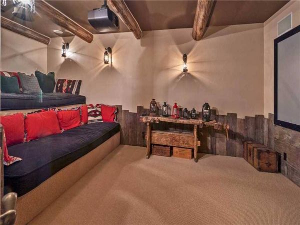 Luxury Villa One Mile to Resort on Shuttle Route