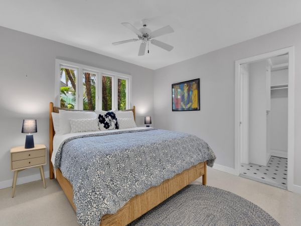 Short Walk to Beach Naples Vacation Home Four Bedroom