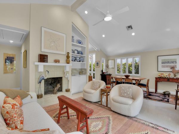 Short Walk to Beach Naples Vacation Home Four Bedroom