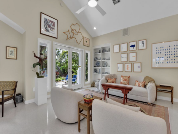 Short Walk to Beach Naples Vacation Home Four Bedroom Stroll To beach - additional view, photo 3