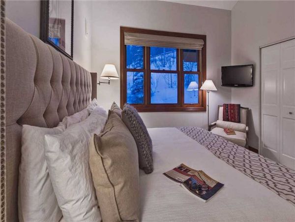 Ski in Ski Out Four Bedroom Vacation Home in Beaver Creek