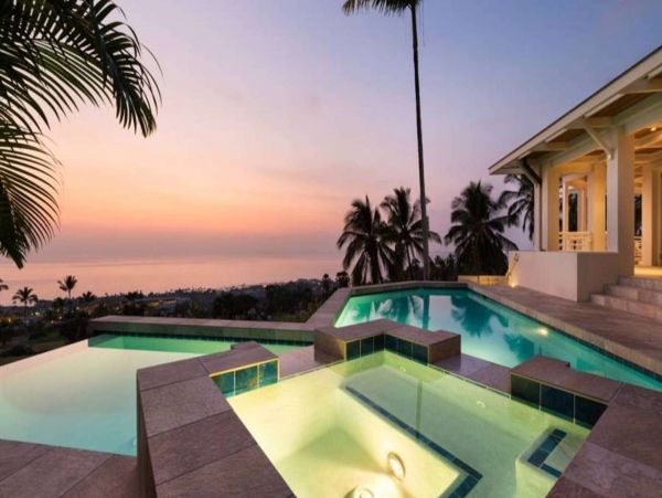 Luxury Kona Vacation Rental  Four Bedroom Vacation Home with Pool & Bay Views