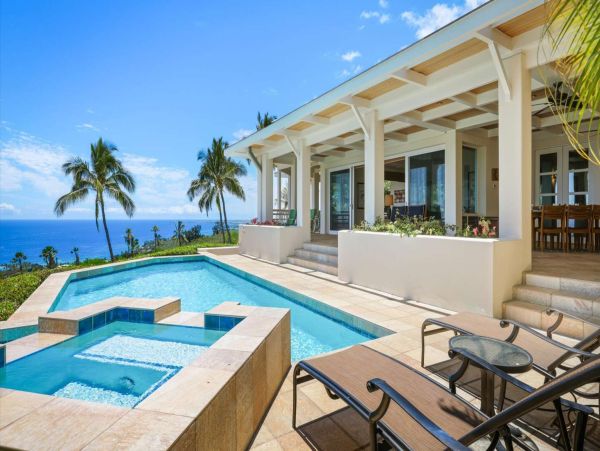 Luxury Kona Vacation Rental  Four Bedroom Vacation Home with Pool & Bay Views