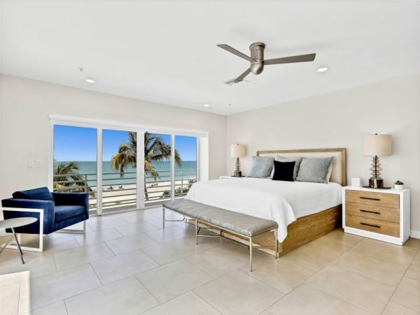 Magical Beachfront 6 Bedroom Mansion