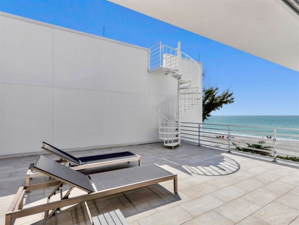 Magical Beachfront 6 Bedroom Mansion