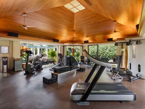 Private Oceanfront Compound 16,000 Square Feet  Sleeps 30 VIP Guests Staff Included