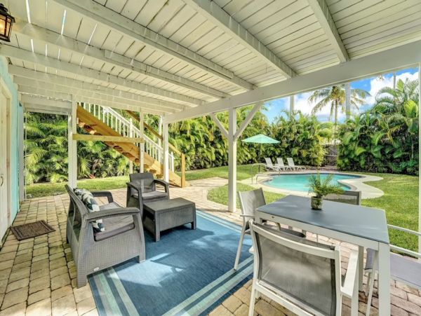 Stunning Two Bedroom Vacation Rental in West Palm Beach