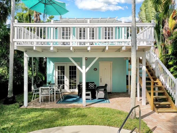 Stunning Two Bedroom Vacation Rental in West Palm Beach