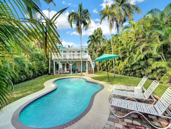 Stunning Two Bedroom Vacation Rental in West Palm Beach