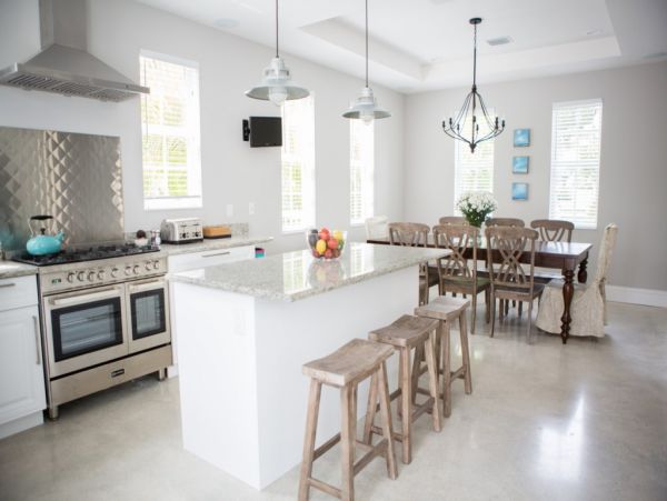 Luxury Vacation Home Close To Beach In West Palm Beach