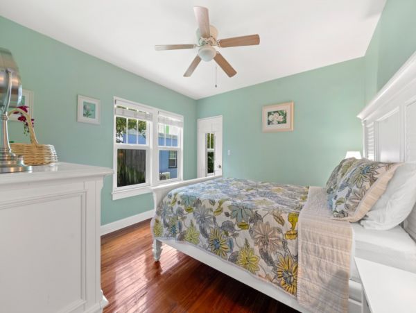 Palm Beach Home 961015