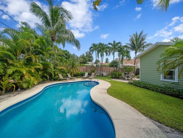 Palm Beach Home 961015