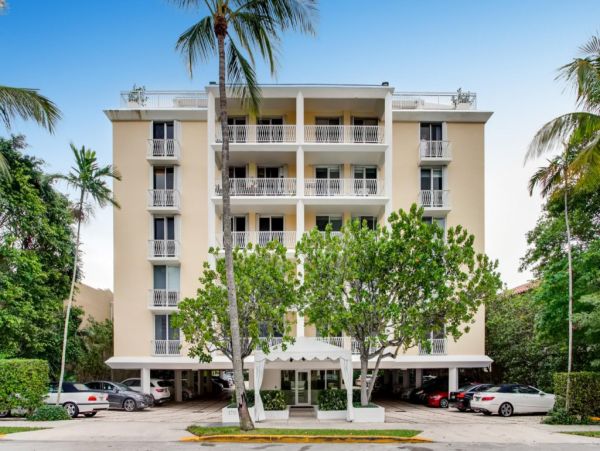 Palm Beach Condo 961019